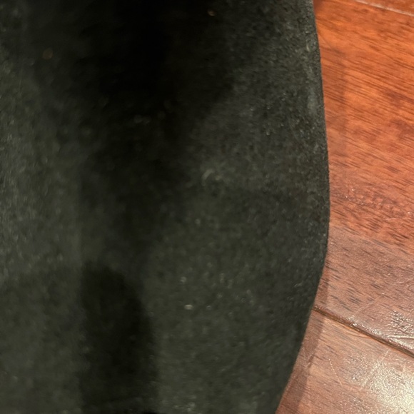 Andre Assous Black and Tan wedges - Picture 2 of 8